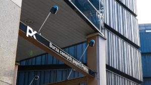 První korunové ETF na pražské burze otevírá investorům cestu ke světovým akciím